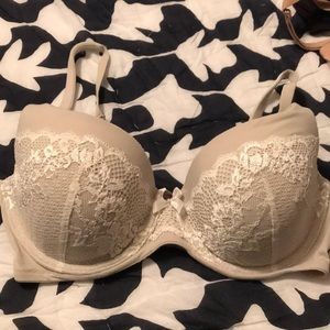 VS body by Victoria lined Demi